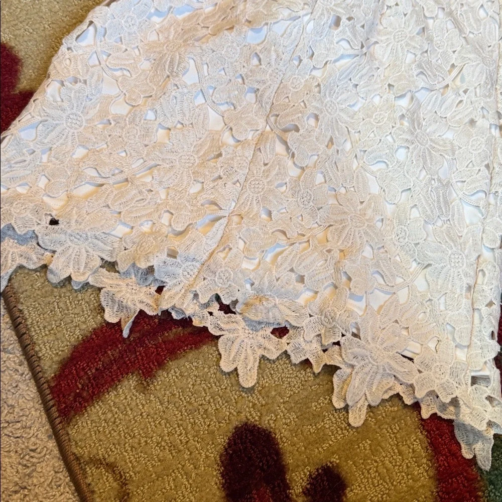 Romeo + Juliet Couture Cutout Lace Dress - Picture 6 of 13